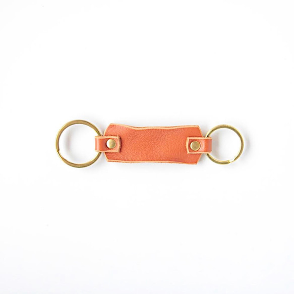 手に馴染む真鍮とレザーのキーリング 「Gitten keyring (orange)」 1枚目の画像