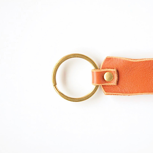 手に馴染む真鍮とレザーのキーリング 「Gitten keyring (orange)」 3枚目の画像