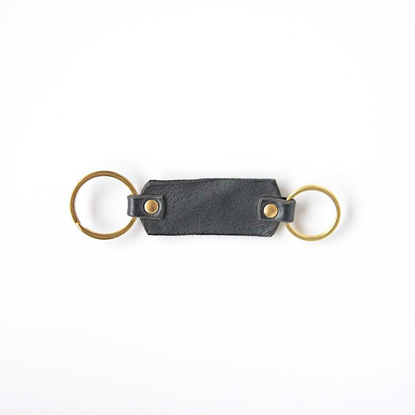 手に馴染む真鍮とレザーのキーリング 「Gitten keyring (black)」 1枚目の画像