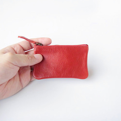 手に馴染むレザーポーチ　「Tha phae pouch Sサイズ (red)」 3枚目の画像