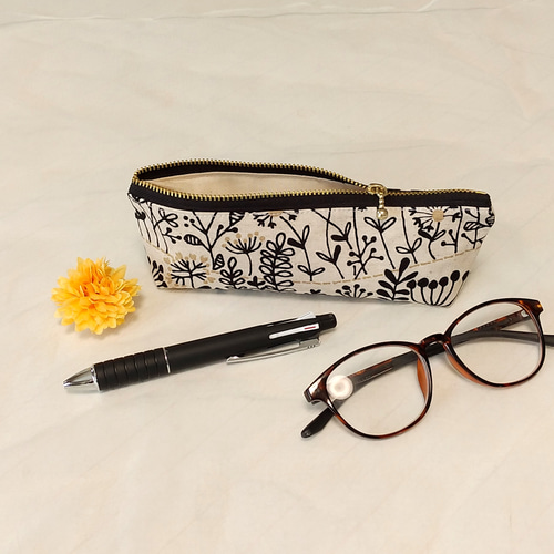 スリムなペンケース ボタニカル柄＆北欧風 全2色 ペンケース MEGUMI