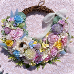 ＊Flower wreathe♡ピンク×ブルー×イエローのパステルリース♡アーティフィシャルフラワー♡27㎝×30㎝＊ 3枚目の画像