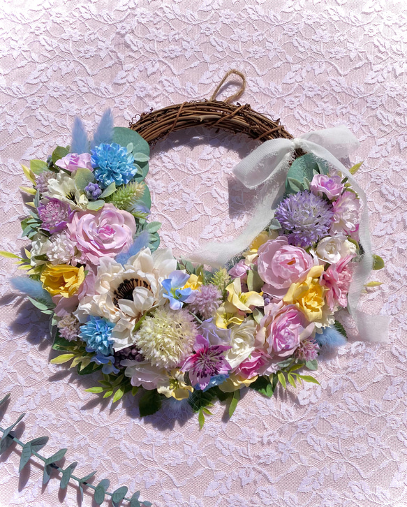 ＊Flower wreathe♡ピンク×ブルー×イエローのパステルリース♡アーティフィシャルフラワー♡27㎝×30㎝＊ 4枚目の画像