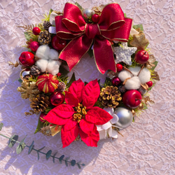 ＊Flower wreathe☆大きめポインセチアのクリスマスリース☆アーティフィシャルフラワー☆28㎝×30㎝＊ 5枚目の画像