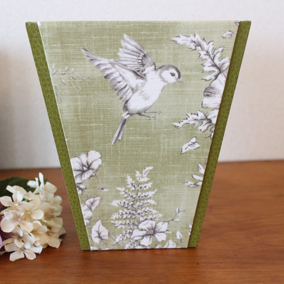 カルトナージュ♪　フランス製 トワルドジュイ　マルチボックス　（花と小鳥のリフレイン / グリーン） 2枚目の画像