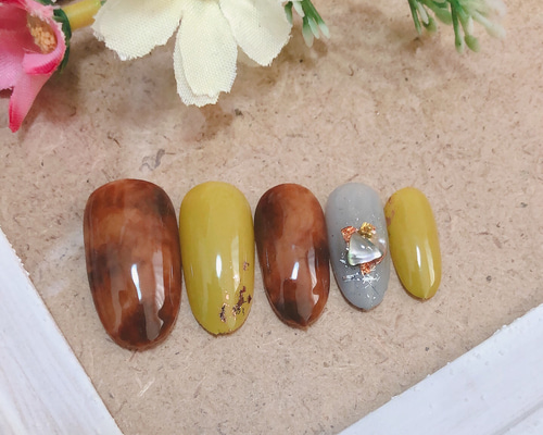 べっ甲ネイルチップ 秋ネイル ニュアンスネイル ネイルチップ