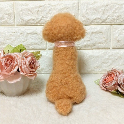 羊毛フェルト犬 トイプードル / 微笑みのプードルちゃん 羊毛
