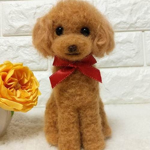 羊毛フェルト犬 トイプードル / にっこりプードルちゃん / トイ 羊毛フェルト犬 トイプードル / にっこりプードルちゃん / トイ