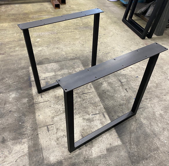 ダイニングテーブル　鉄脚⬜︎40mm 1枚目の画像