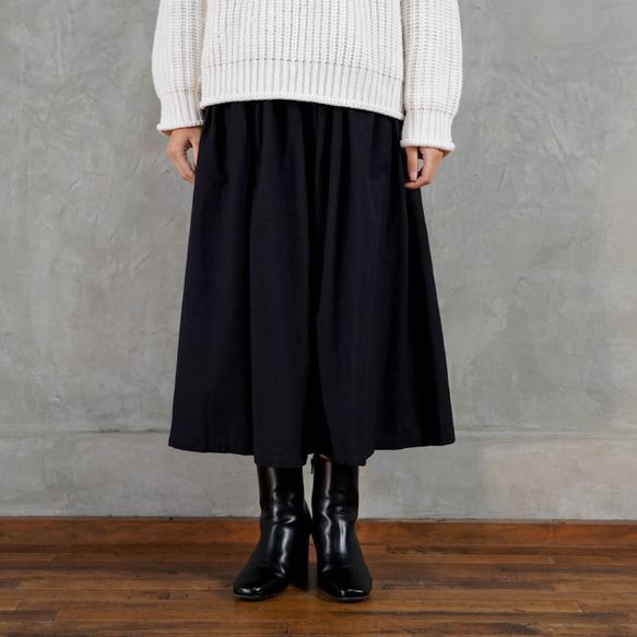 《合わせやすい♬》プレーン　フレアー　ロング　スカート　ブラック　 3枚目の画像