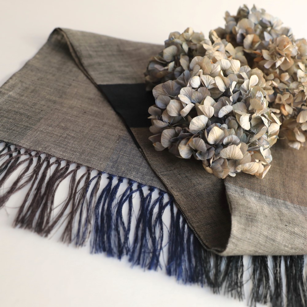 パネルボーダーストール（ネイビー系）／フリンジ