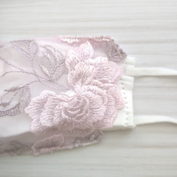 【送料込み】 不織布マスクカバー ラベンダー チュールレース 薔薇刺繍   肌に優しい　バラ 4枚目の画像