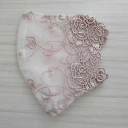 【送料込み】不織布マスクカバー  チュールレース 薔薇刺繍  バラ 肌に優しい 5枚目の画像