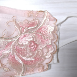 【送料込み】 不織布マスクカバー ピンク 大輪花柄 ラメ刺繍    肌に優しい 2枚目の画像
