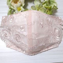 送料込み 不織布マスクカバー ピンク チュールレース  薔薇刺繍 ラメ刺繍  肌に優しい 3枚目の画像
