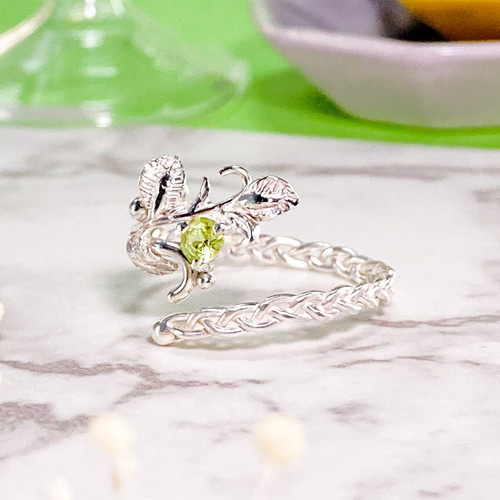 受注】ペリドットのリーフフォークリング SV925 指輪・リング miam