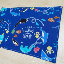 [再販]20×30 海 の 生き物 × 紺 ブロード ランチョンマット 4枚目の画像