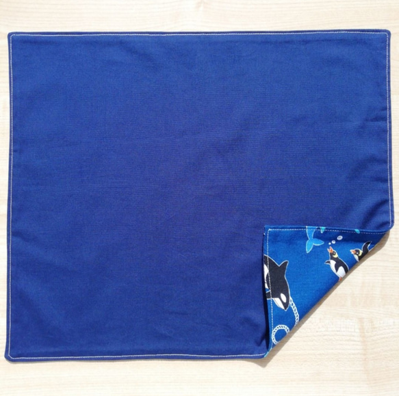 30×35 海 の 生き物 × 紺 ブロード ランチョンマット[再販] 2枚目の画像