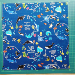 40×40 海 の 生き物 × 青 ブロード　ランチョンマット 4枚目の画像