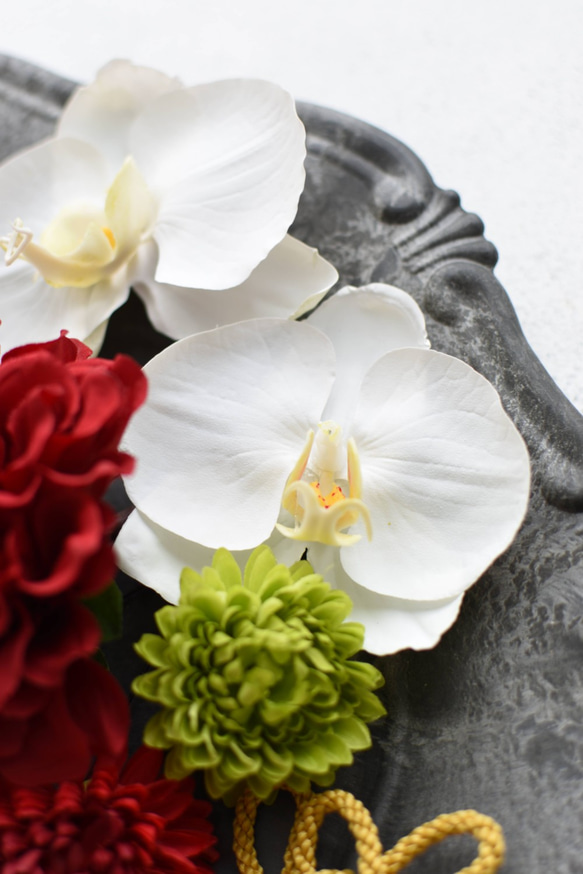お花のタッセル付き！こだわりの胡蝶蘭とダリア たっぷり7点セットの和装髪飾り　ヘッドアクセ　前撮り　白無垢 9枚目の画像