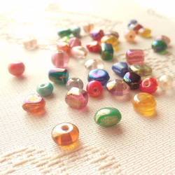 かわいいね！楽しいね！　インドビーズ　10g 1枚目の画像