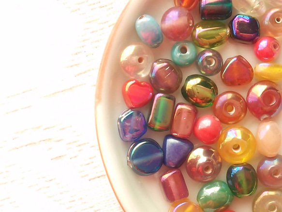 かわいいね！楽しいね！　インドビーズ　10g 2枚目の画像