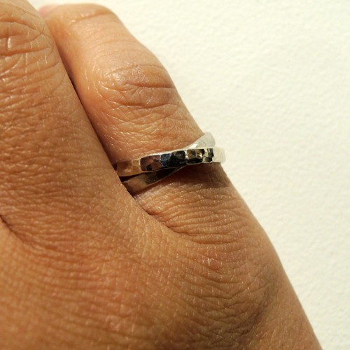 シルバーの2連槌目リング（光沢＆マット仕上げ） 指輪・リング ray