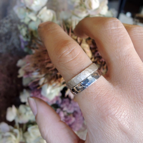 極薄シルバーリング（4.5mm幅槌目マット仕上げ） 指輪・リング ray