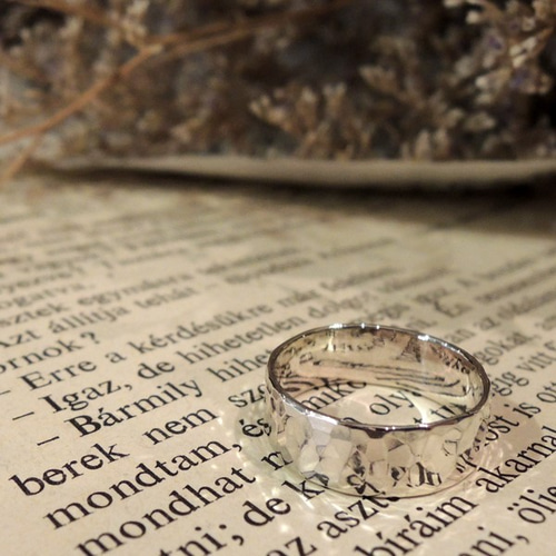 極薄シルバーリング（6mm幅槌目光沢仕上げ） 指輪・リング ray