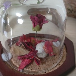 ビューティー＆ビースト　ガラス　バラ　置物　手作り　造花 2枚目の画像