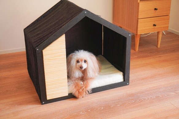 選べるクッション!モダンペットハウス　ブラックフレーム　木製　犬小屋　犬　猫　オーダー可能 2枚目の画像