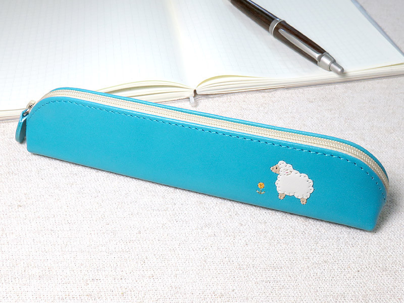 革のペンケース（トイプードル・うさぎ・ひつじ）