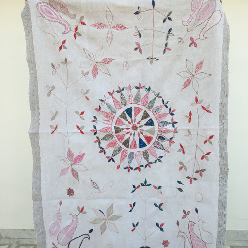 刺繍 ノクシ カンタ ラリーキルト バングラデシュ民族衣装