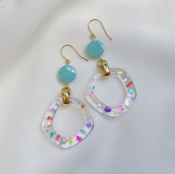 クリアピアス・イヤリングblue 【受注制作】 1枚目の画像