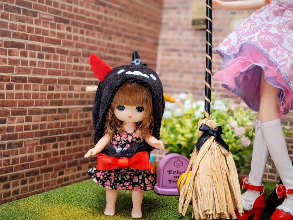 ピンクハウスりかちゃん ハンドメイド服ハロウィン柄のワンピース2点 