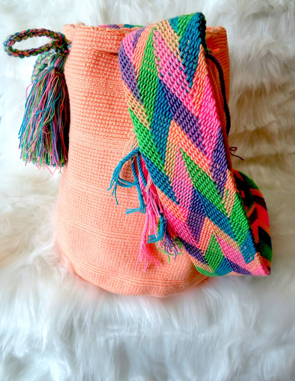 コロンビア産 ワユーバッグ ショルダー 刺繍 wayuu 民族 ボヘミアン 洗濯可能です レディース 女性用 3枚目の画像