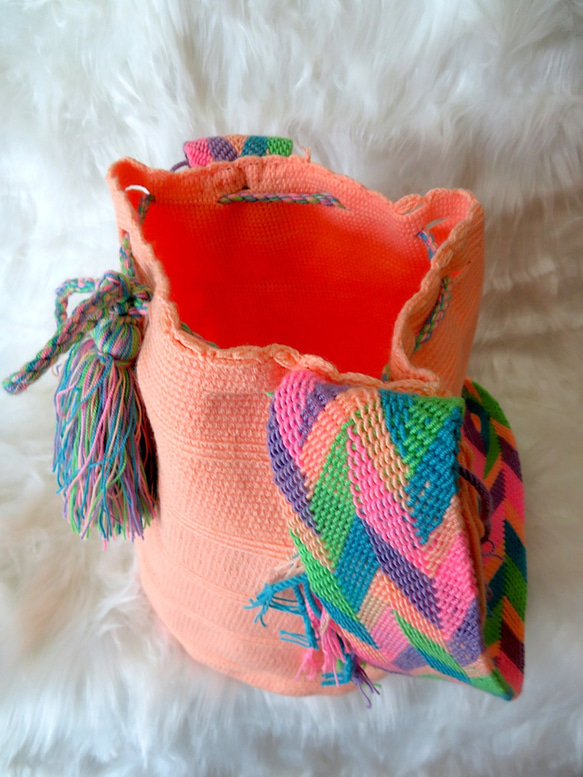 コロンビア産 ワユーバッグ ショルダー 刺繍 wayuu 民族 ボヘミアン 洗濯可能です レディース 女性用 4枚目の画像