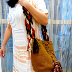 コロンビア産 ワユーバッグ ショルダー 刺繍 wayuu 民族