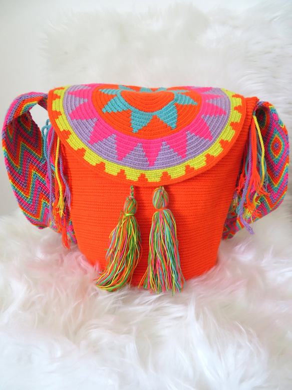 コロンビア産 ワユーバッグ ショルダー 刺繍 wayuu 民族 ボヘミアン 洗濯可能です レディース 女性用 2枚目の画像