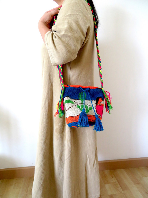 コロンビア産 ワユーバッグ ショルダー 刺繍 wayuu 民族 ボヘミアン 洗濯可能です レディース 女性用 1枚目の画像