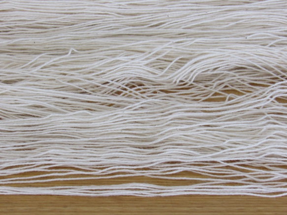 綿糸　16/3　かせ　きなり　約300ｇ（１かせ約100ｇ×3かせ）　 2枚目の画像