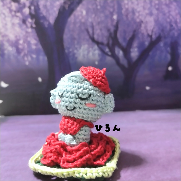 ※受注生産※❰赤いベレー帽のお地蔵シャン▪赤いお花でひと休み❱ です♪ 4枚目の画像