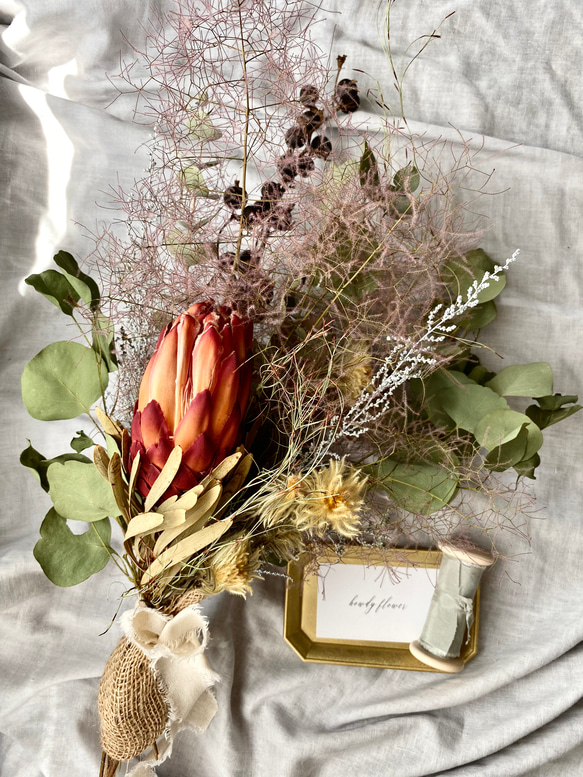 プロテアとスモークツリーのスワッグ スワッグ howdy flower 通販