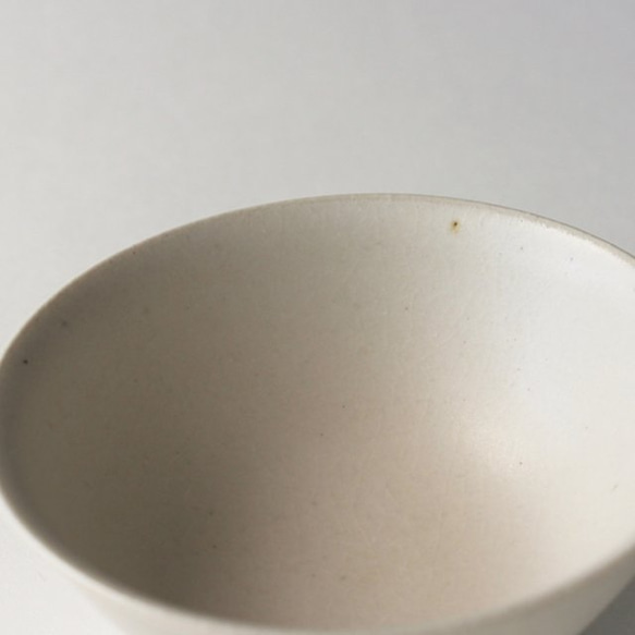 白釉飯碗 4枚目の画像