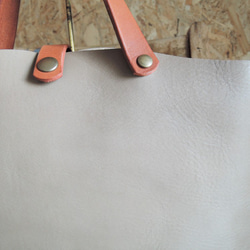 【ORZO】《Belt Set》Leather Tote Shoulder 2wayBAG(S) Grey x Camel OR 第3張的照片