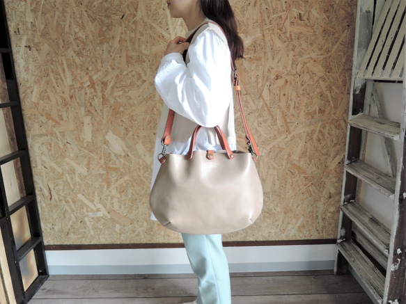 【ORZO】《Belt Set》Leather Tote Shoulder 2wayBAG(S) Grey x Camel OR 第8張的照片