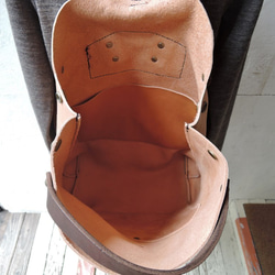 神戸ORZO　 皮革後背包 可放A4 米色 OR315 第8張的照片