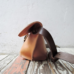 【日本/姫路レザー】レザーバッグ ショルダーBAG メッセンジャー(S) ベージュ OR320 3枚目の画像