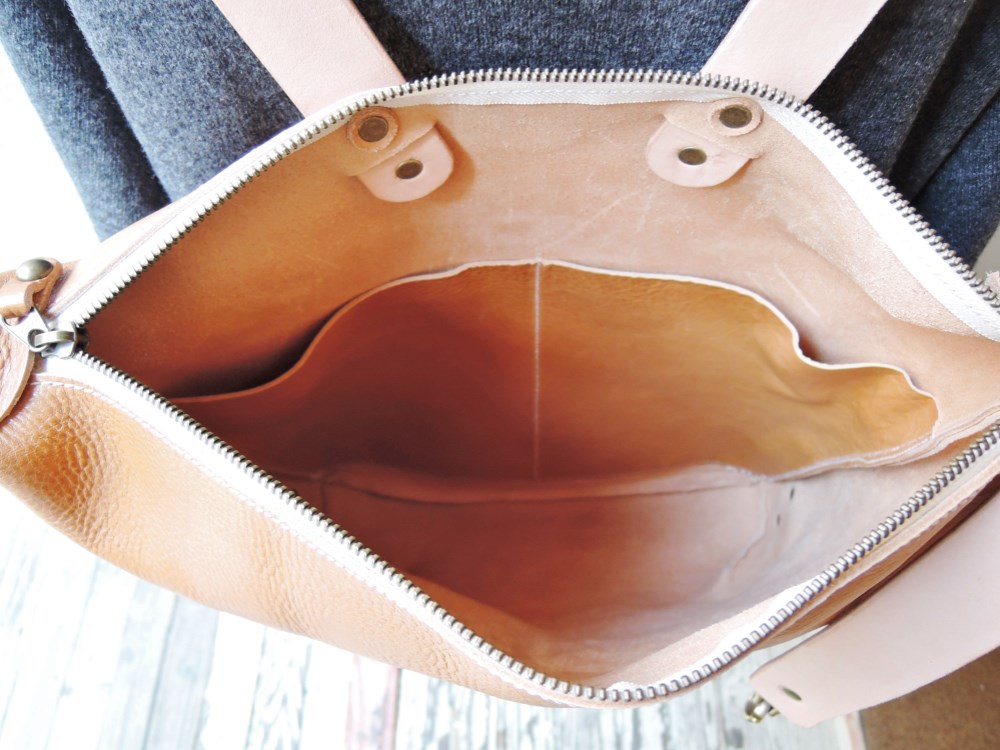 ≪A4対応≫ レザーリュック 姫路レザー ベージュ【OR325】