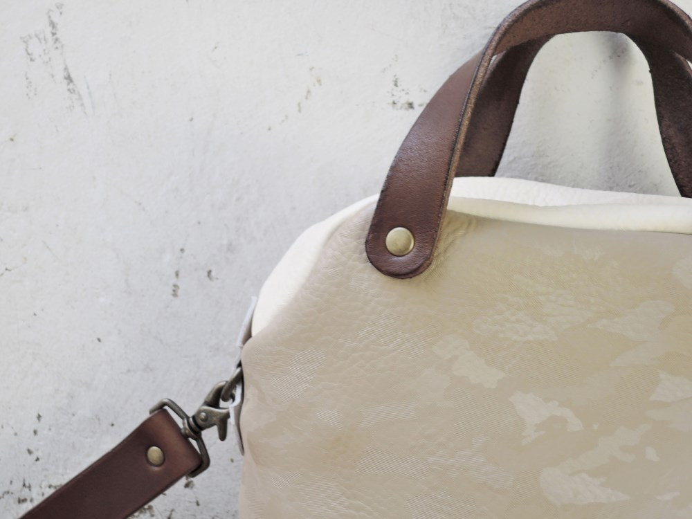 2wayボストンバッグ カモフラージュ型押し グレージュ×ホワイト【OR524p】